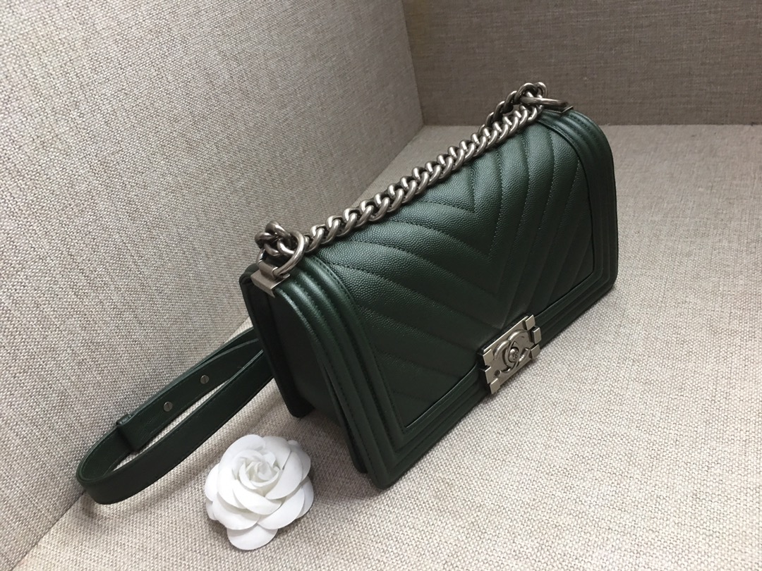 Caviar Medium Boy Handbag Flap Bag A67086 Dark Green